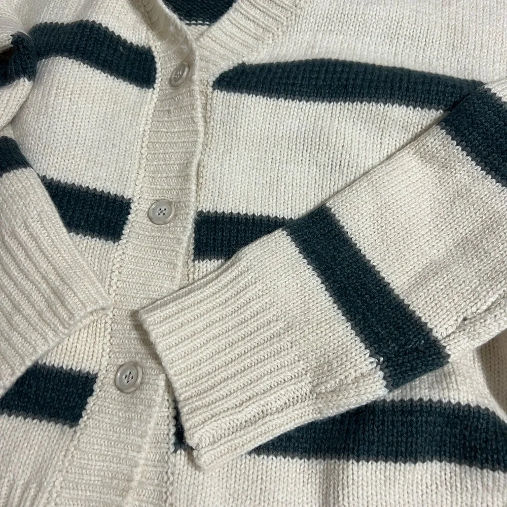 SPLENDID cardigan - Picture 14 of 15